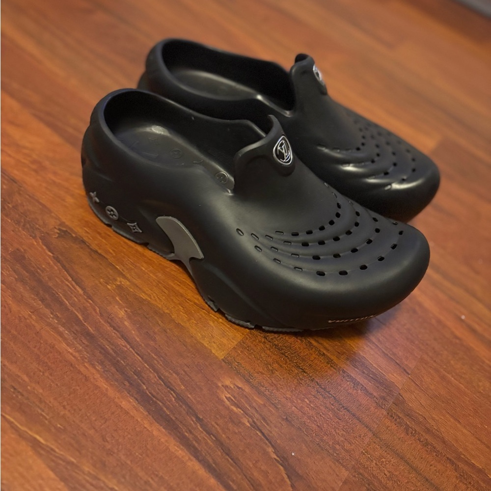 Louis Vuitton Black Slip-On Sandals